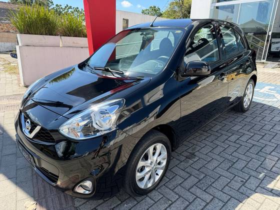 NISSAN MARCH 1.6 SV 16V FLEXSTART 4P XTRONIC